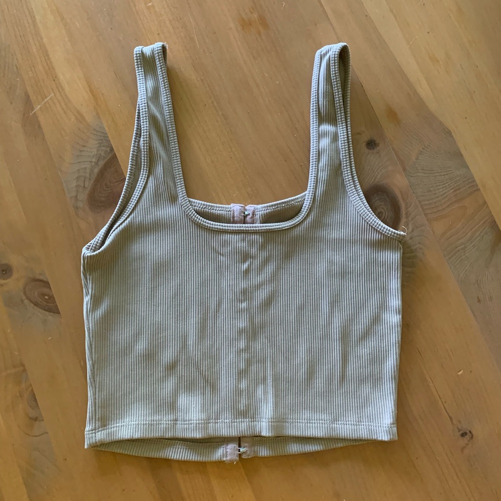 Abercrombie Ribbed Crop Tank - Picture 2 of 3